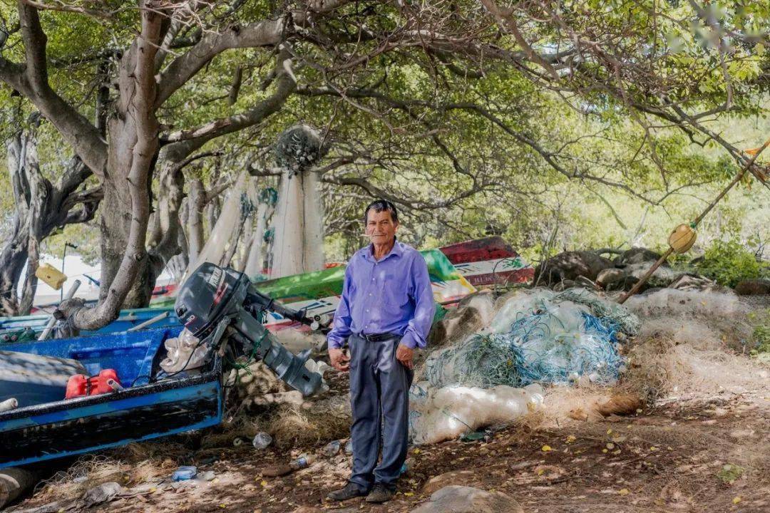 萨尔瓦多的比特币实验：不是最大的失败<strong></p>
<p>比特币爱好</strong>，就是最大的骗局 | 巴伦封面