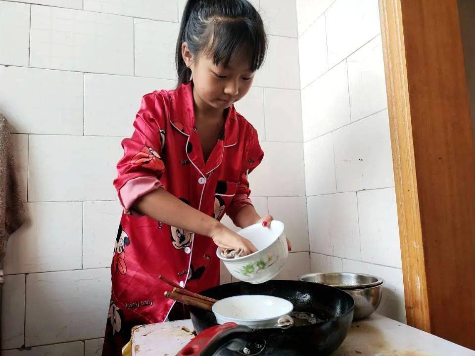 金塔县三合小学：以劳养德 以德育人