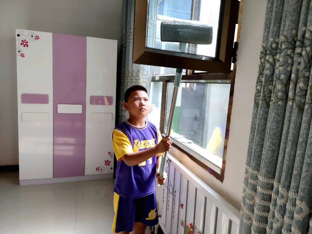 金塔县三合小学：以劳养德 以德育人