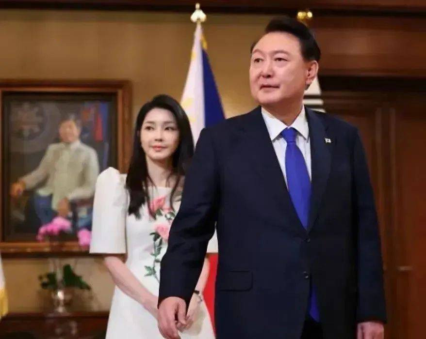 “嫁人就嫁尹锡悦”<strong></p>
<p>9158交易所</strong>？其实这些领导人都很“宠妻”……