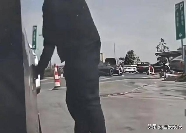 王某（男<strong></p>
<p>特币tcoin的交易所</strong>，60岁），被当场抓获！已刑拘