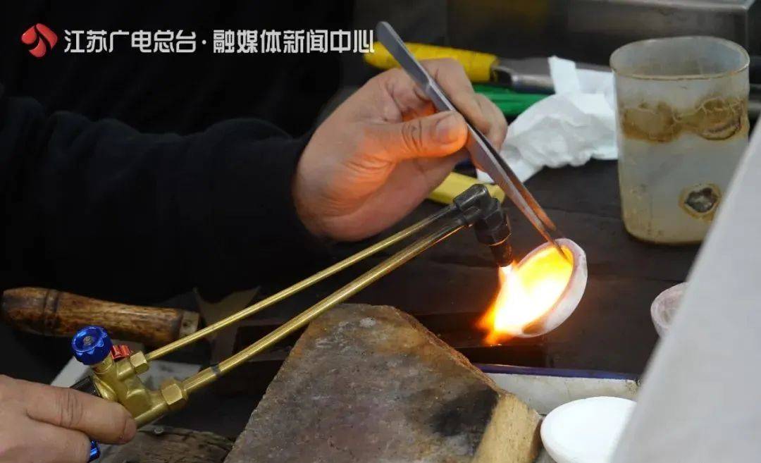 暴涨<strong></p>
<p>币包交易所</strong>！大量年轻人涌入！预约排到2个月后……