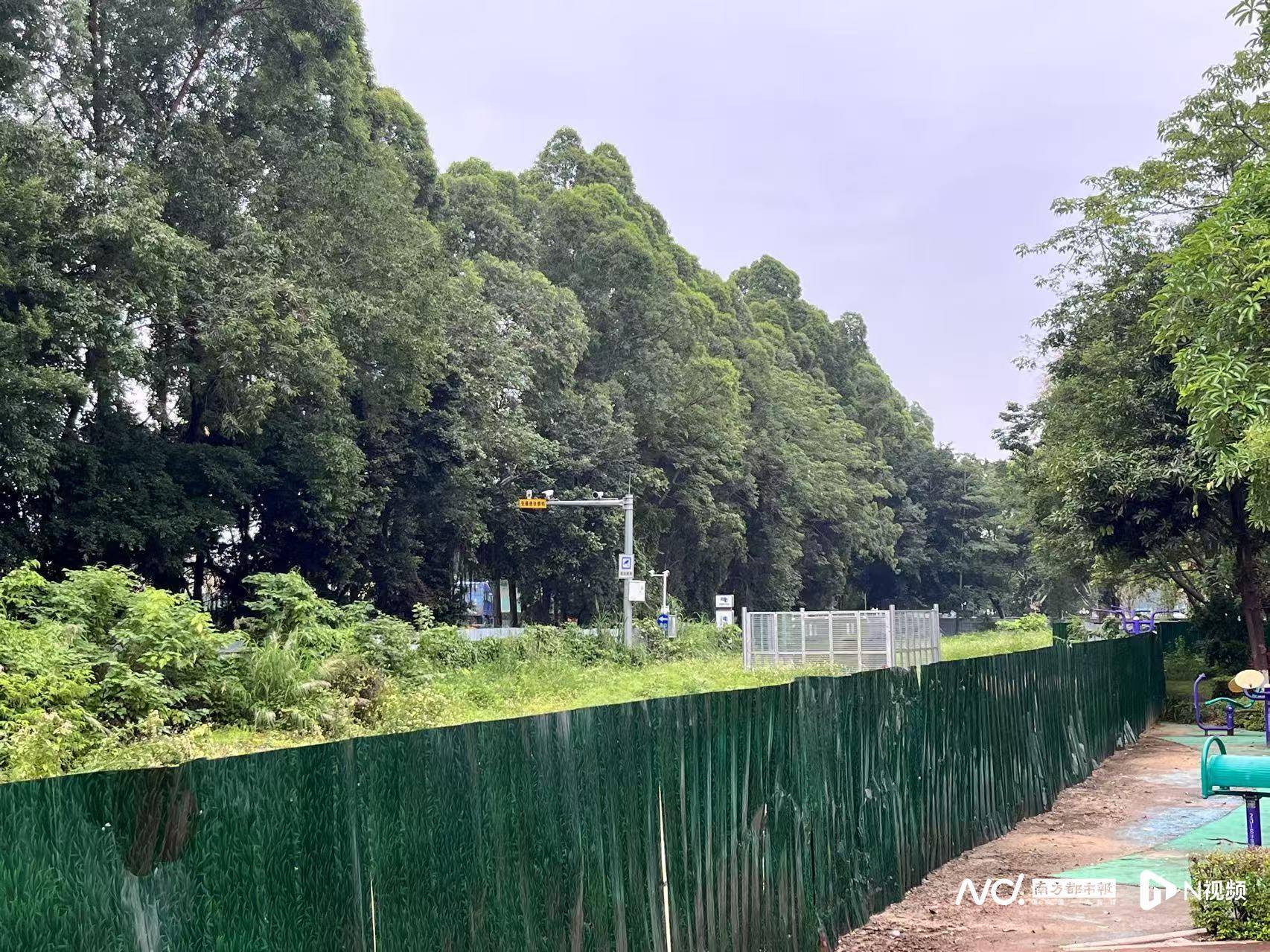 东莞一地多处被围蔽却无人施工<strong></p>
<p>金特币交易平台</strong>，市民质疑工程烂尾，最新回应