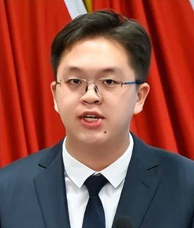 徐晓当选全国青联主席<strong></p>
<p>黑龙江省交易中心信息平台网</strong>，李文铎当选全国学联主席