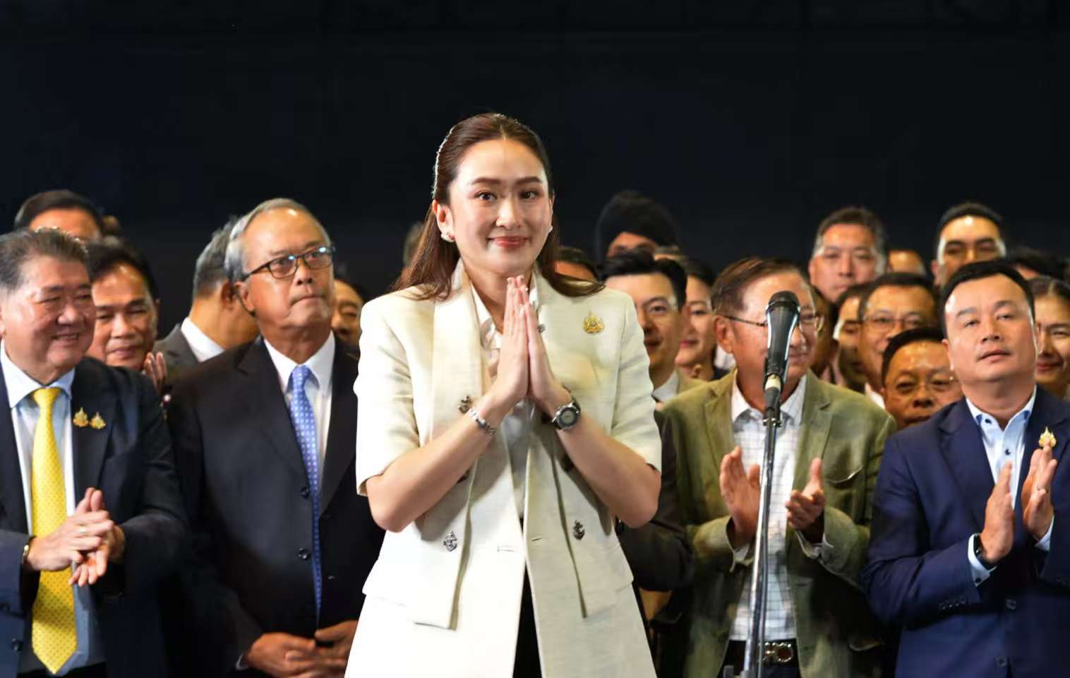 泰国政坛大地震！泰国总理刚退位<strong></p>
<p>币币网交易平台合法吗</strong>，洪森计谋成功了，中方火速表态