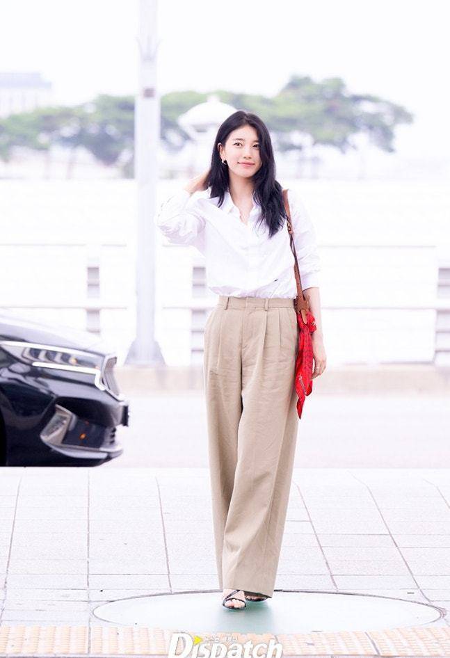 宋佳“体制内”穿搭上热搜<strong></p>
<p>交易正规平台</strong>，朱珠穿西装也不失韵味，这股风终究被她们穿火了！