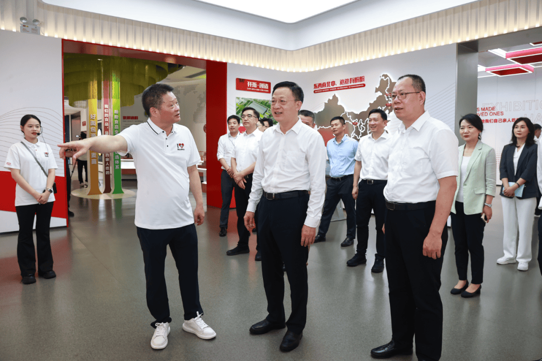 王祺扬率队赴厦门、泉州考察并与崔永辉座谈交流 深化协同合作 共谱发展新篇