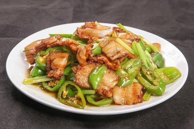 “外卖卫星店”与堂食店有什么不同 如何防止脏乱差<strong></p>
<p>000858股票</strong>？