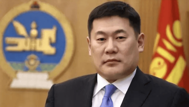 柬泰刚停火<strong></p>
<p>000858股票</strong>，我国又一邻国突生巨变；领导人直接下台！局势不简单