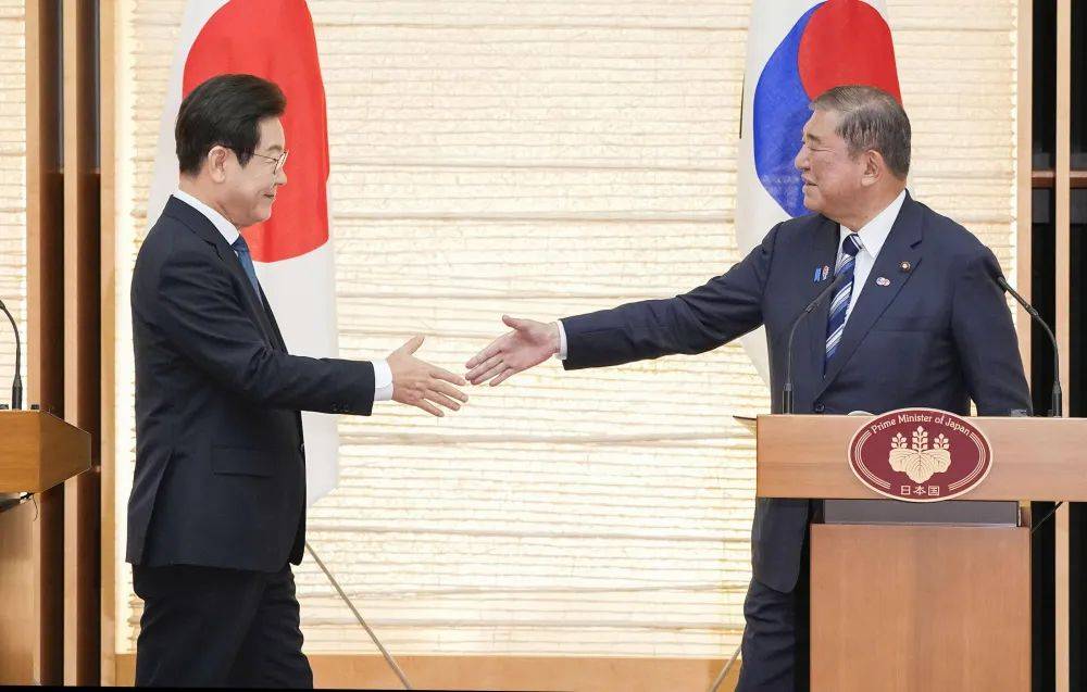 连特朗普都想访华<strong></p>
<p>上海电影股票</strong>，日本怎么看？