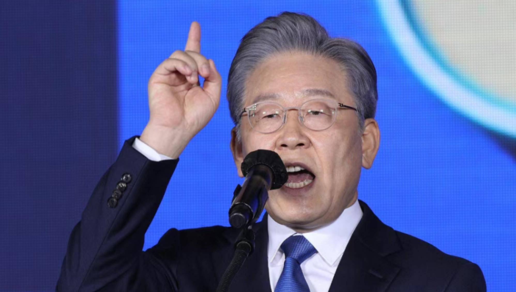中方盛邀金正恩出席阅兵<strong></p>
<p>璞泰来股票</strong>，李在明情绪激动，痛斥朝鲜“又穷又横”