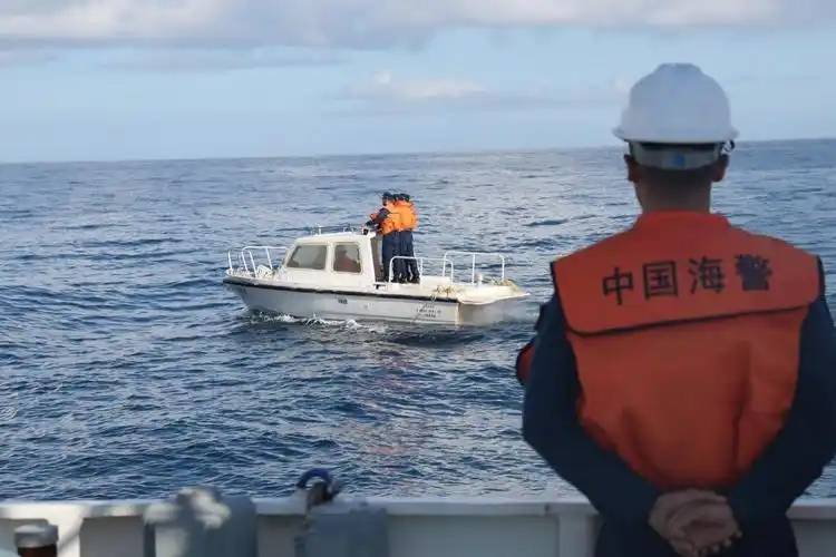胜了！30小时无法前进一步<strong></p>
<p>璞泰来股票</strong>，菲律宾两艘主力船撤离，仁爱礁破船进入最后时刻！