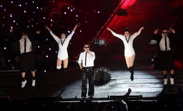 知名男歌手被警方调查<strong></p>
<p>璞泰来股票</strong>，曾靠一首歌红遍全球