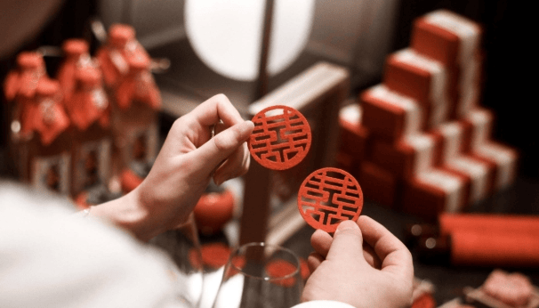 无接亲、无伴娘伴郎、无司仪<strong></p>
<p>璞泰来股票</strong>！95后花4万元办三无婚礼