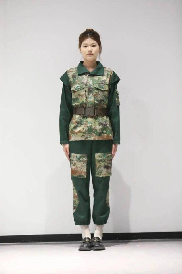 淄博这所高校一夜爆火！272万人选“最显眼”新生军训服<strong></p>
<p>黑马股票</strong>，定版了！