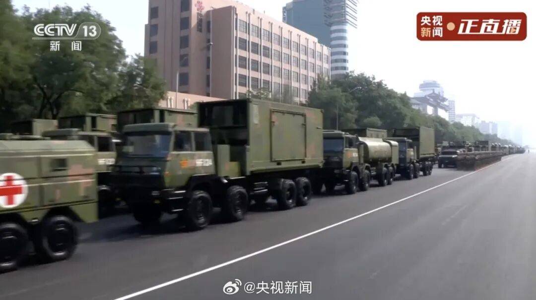 歼20S、DF61导弹<strong></p>
<p>股票开户流程</strong>，震撼亮相！三支兵种首次亮相天安门广场，空中梯队战机起飞