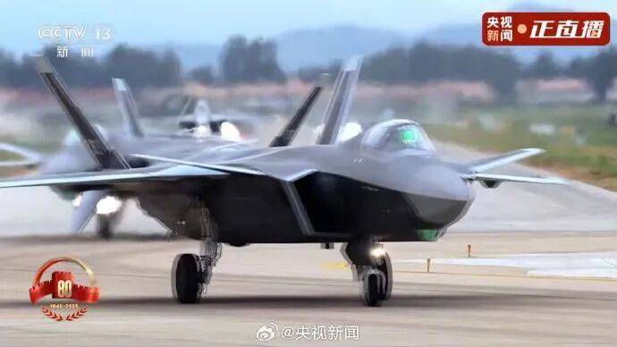 歼20S、DF61导弹<strong></p>
<p>股票开户流程</strong>，震撼亮相！三支兵种首次亮相天安门广场，空中梯队战机起飞