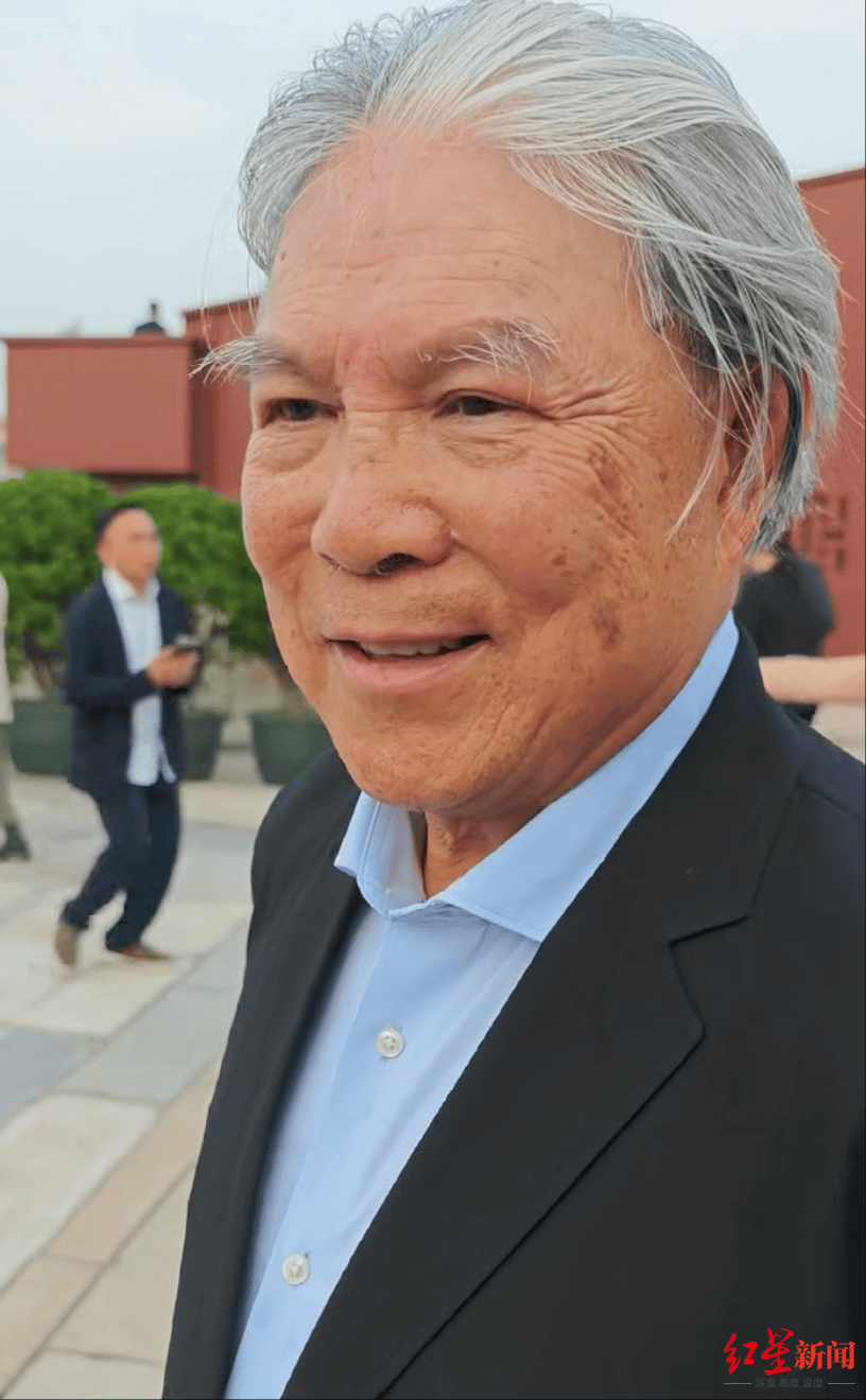 霍震霆：在阅兵仪式中<strong></p>
<p>股票开户流程</strong>，看到了国家的国防能力和国家发展