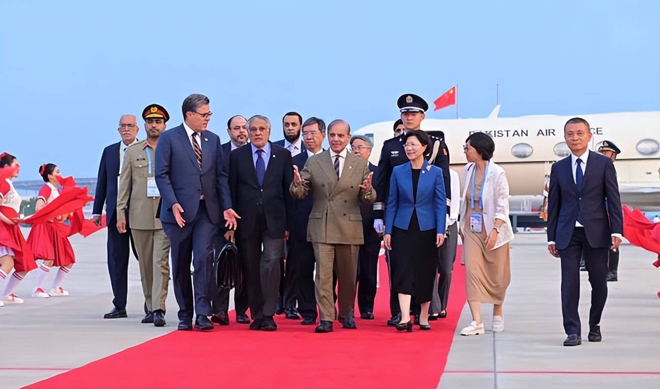 在中国两度拍桌！巴基斯坦总理发表坚定立场<strong></p>
<p>股票开户流程</strong>，没给莫迪的东西，希望中国全力支持