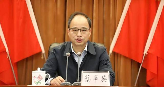 中组部有关干部局负责同志宣布中央决定<strong></p>
<p>股票开户流程</strong>，他们履新