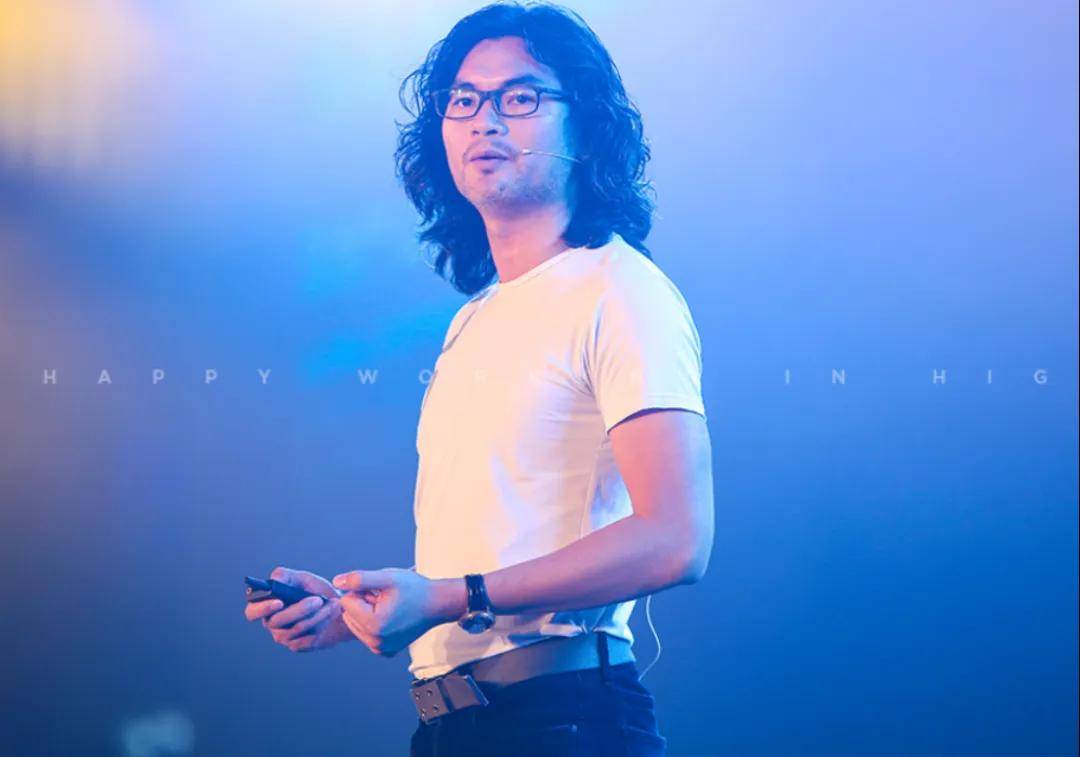 一年净赚5亿！佛山兄妹干出行业第一股<strong></p>
<p>股票开户流程</strong>，市值超300亿