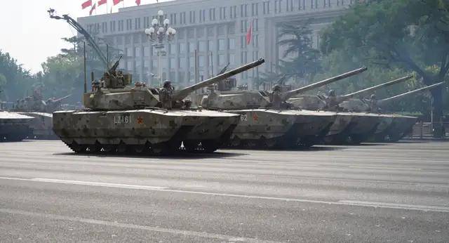 不装了<strong></p>
<p>最便宜的股票</strong>！一口气看完九三大阅兵武器装备！谁说我们一个也不认识？