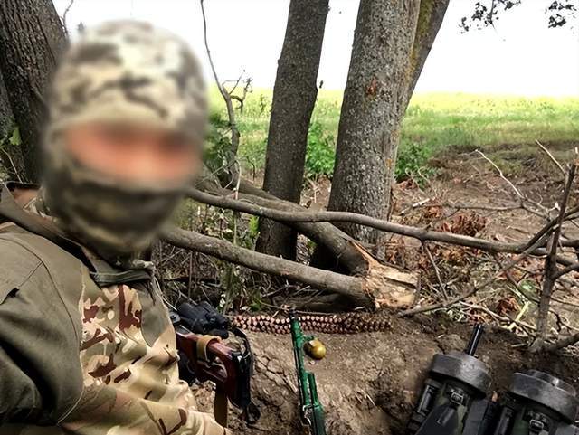 离谱<strong></p>
<p>保龄宝股票</strong>！俄罗斯把日本雇佣兵俘虏关笼子里游街示众？和中国有关系？