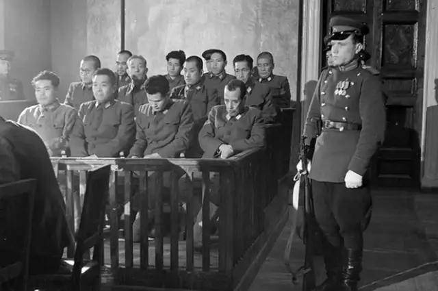 离谱<strong></p>
<p>保龄宝股票</strong>！俄罗斯把日本雇佣兵俘虏关笼子里游街示众？和中国有关系？