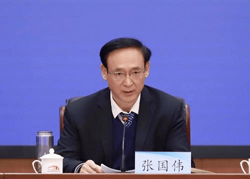 当过市长、市委书记、厅长<strong></p>
<p>远大智能股票</strong>，张国伟主动投案
