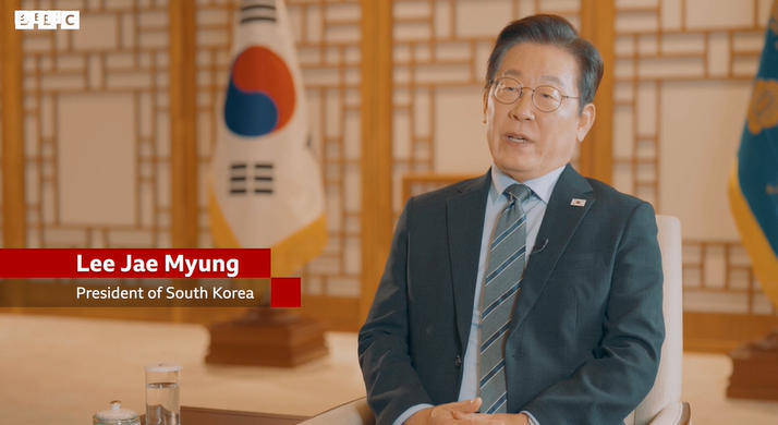 韩国总统李在明声称：看到中俄朝走近<strong></p>
<p>海峡股份股票</strong>，我们很难做