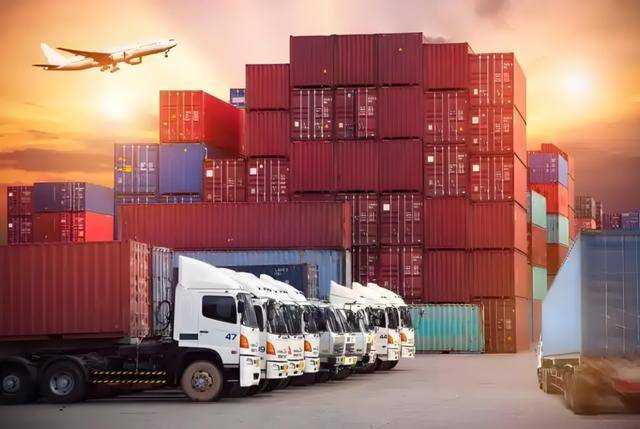 怕被中国抛弃?波兰25日放行中欧班列<strong></p>
<p>深南电股票</strong>!但已经晚了!欧洲多国倒戈