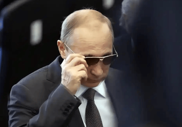 70万大军现身前线<strong></p>
<p>深南电股票</strong>，全都立下了“生死状”！普京的表态不简单，要让所有人都无后顾之忧？