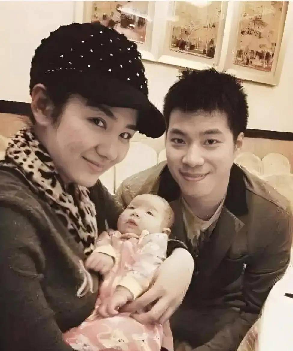 罗霖被家暴17年<strong></p>
<p>深高速股票</strong>，蓝洁瑛遭性侵暴力还被围观！女明星的暴力事件还有很多