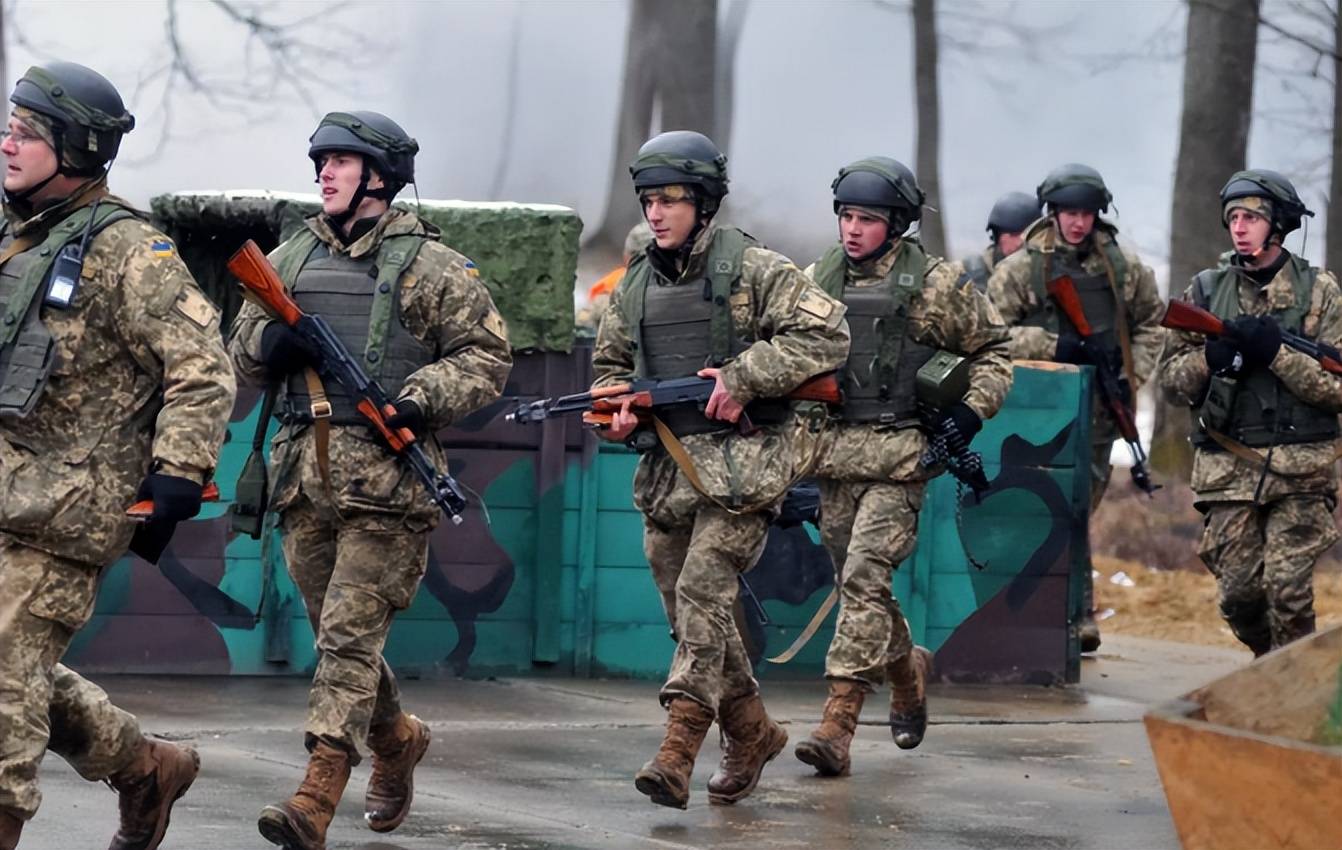 波兰开始甩锅<strong></p>
<p>深高速股票</strong>,放行中欧班列后,波兰再次出击,中国迎接挑战