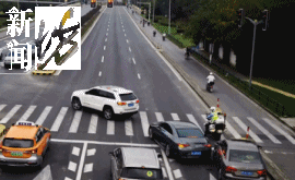 事发上海晚高峰！汹涌车流中<strong></p>
<p>宝钛股份股票</strong>，一男子绝望跳车，直奔民警而去……