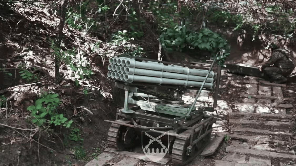 经过一千天激烈战斗<strong></p>
<p>宝钛股份股票</strong>，俄军终于发现乌军真正弱点：一夜之间成功切断顿巴斯铁路