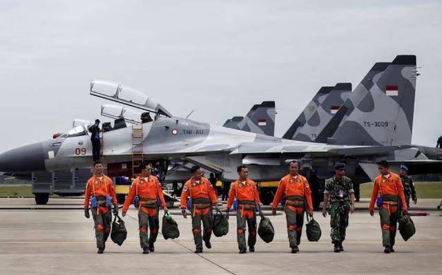 印尼官方首次透露！42架歼10C不是空穴来风<strong></p>
<p>博通集成股票</strong>，中国会点头吗