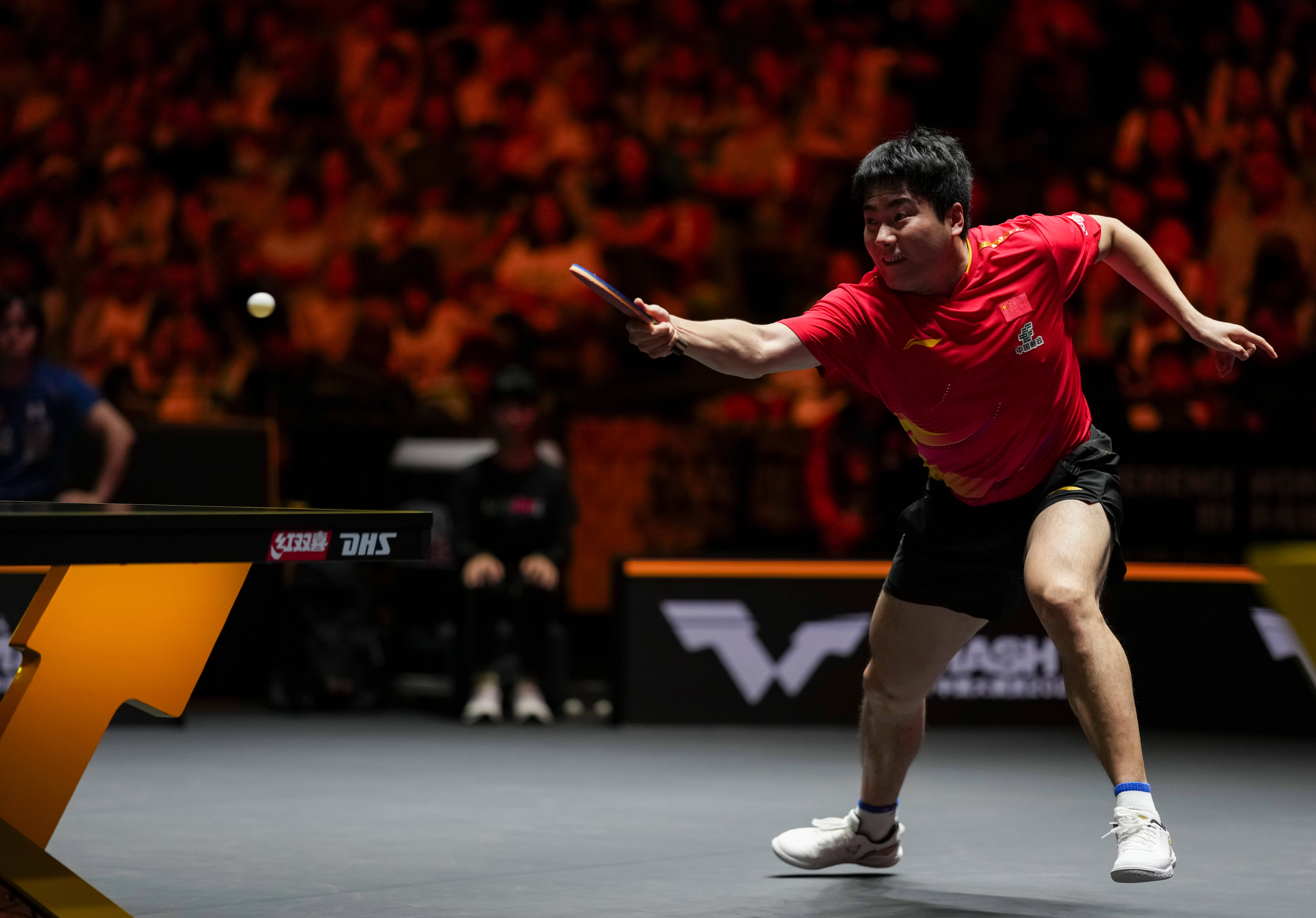 (体育)乒乓球——WTT中国大满贯赛:梁靖崑无缘男单八强