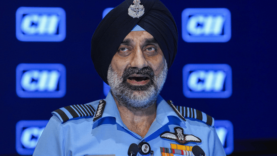 巴基斯坦总理在联合国<strong></p>
<p>博通集成股票</strong>,宣布印巴空战真实战绩