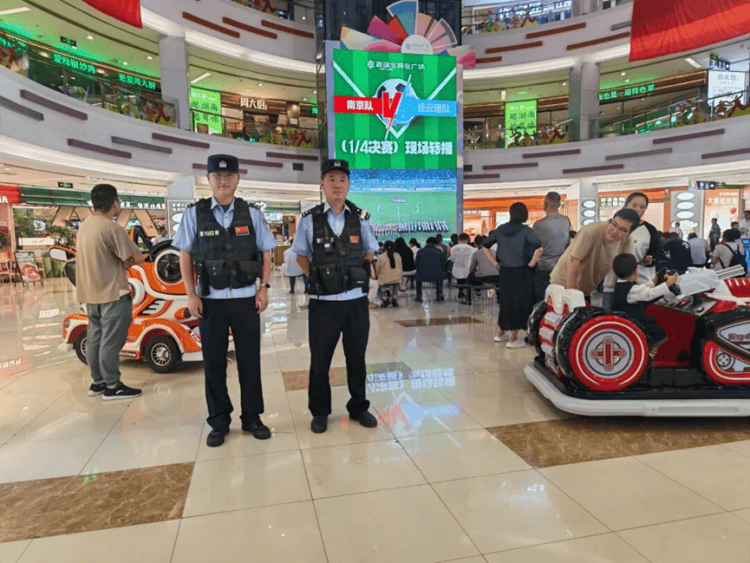 “苏超”点球大战<strong></p>
<p>通源石油股票</strong>！连云港第二现场的“藏蓝”守护力量