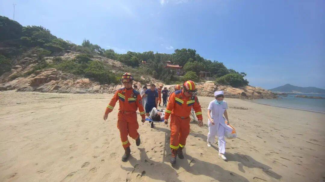 【曝光台】打卡拍照<strong></p>
<p>通源石油股票</strong>，再美也不能用生命对焦