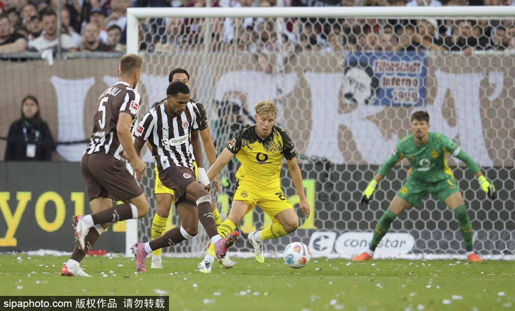 米兰错失点球痛失榜首<strong></p>
<p>理邦仪器股票</strong>，尤文全力死守赢得喘息机会