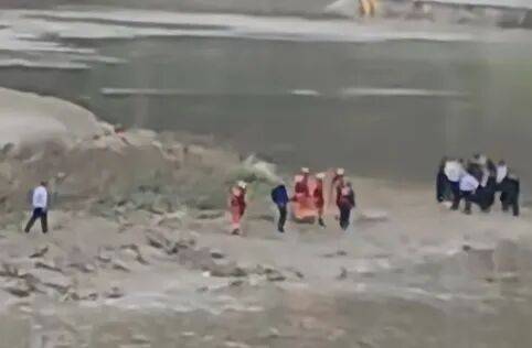 “新郎及其母亲因新娘临时加价2万彩礼跳河<strong></p>
<p>理邦仪器股票</strong>？”官方再回应