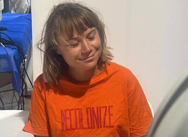 以色列外交部：“环保少女”通贝里和其<strong></p>
<p>罗平锌电股票</strong>他170名活动人士已被驱逐出境