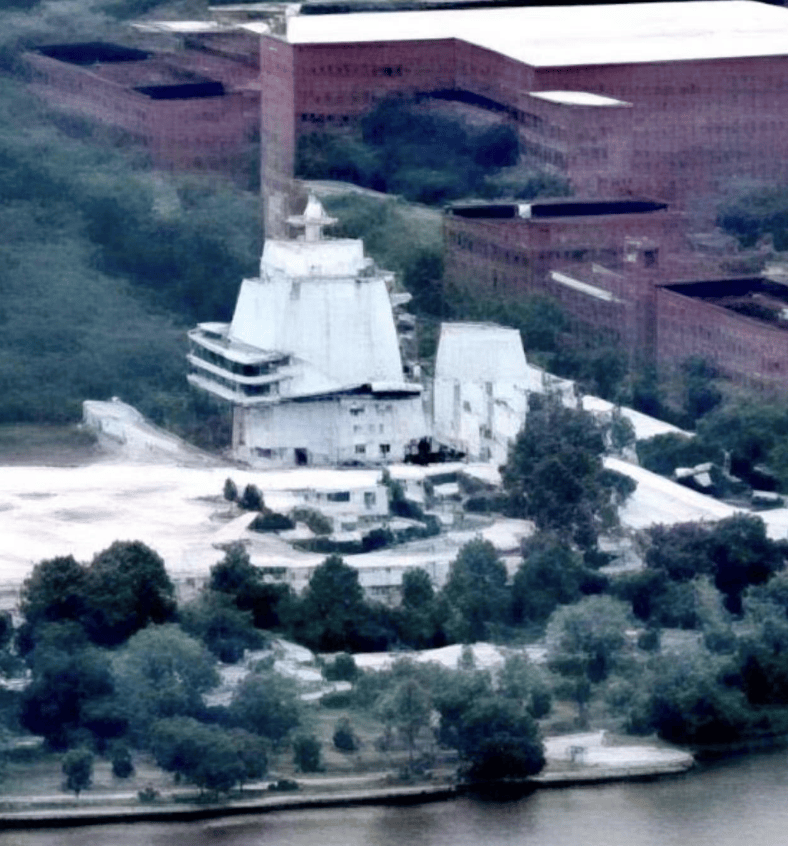 谜一样的舰岛！中国12万吨核航母外形曝光<strong></p>
<p>罗平锌电股票</strong>，比美国福特号更先进？