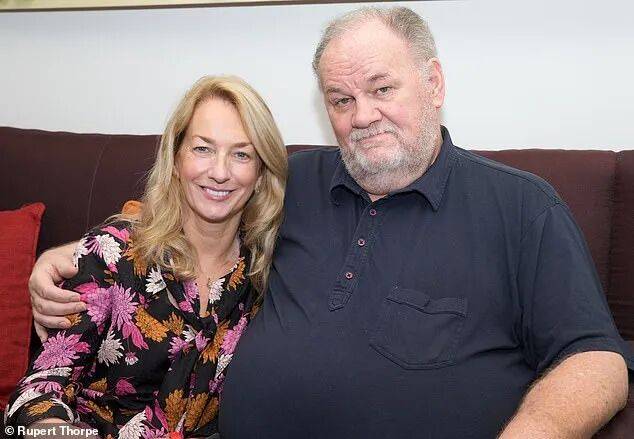 梅根巴黎炫鞋<strong></p>
<p>罗平锌电股票</strong>，却踩到戴安娜亡地！UCL停发签证反转！200名中国留子得救了…