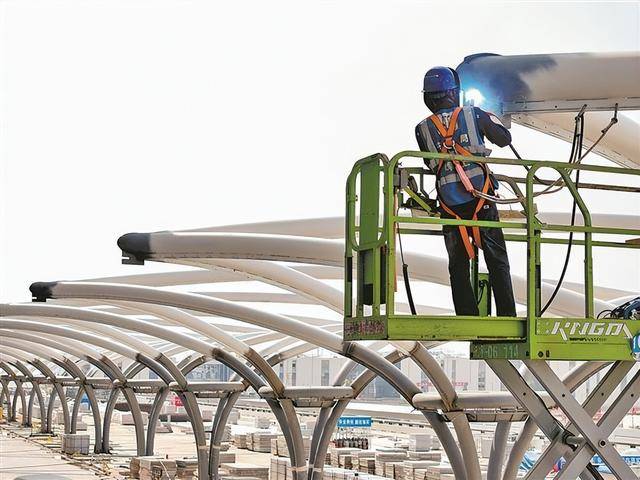 向海展新翼 “飞”出新天路<strong></p>
<p>罗平锌电股票</strong>！厦门翔安国际机场建设进入收官冲刺阶段