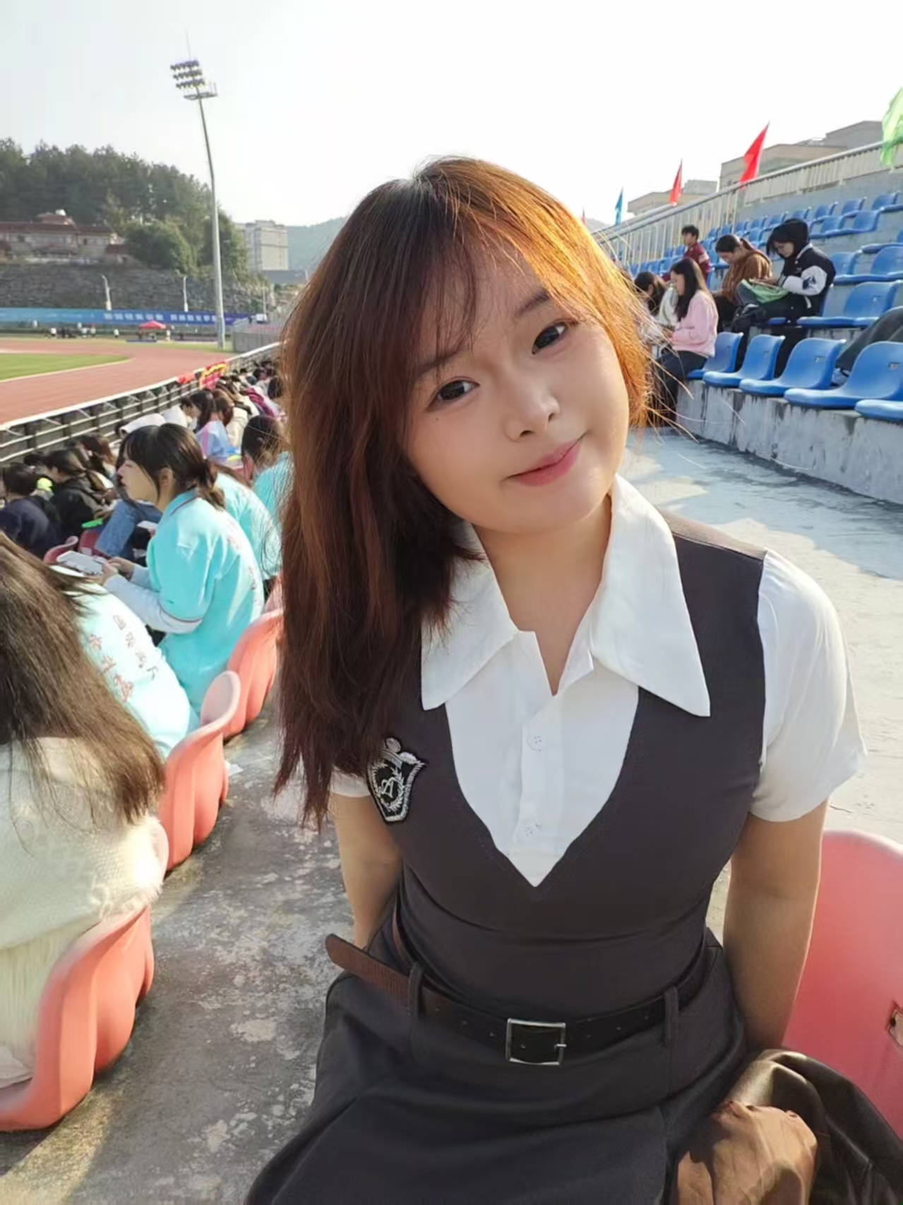 那个让老师骄傲的“调皮”班级！30年同学聚会<strong></p>
<p>国旅联合股票</strong>，还伴有一封来自贵州的感谢信