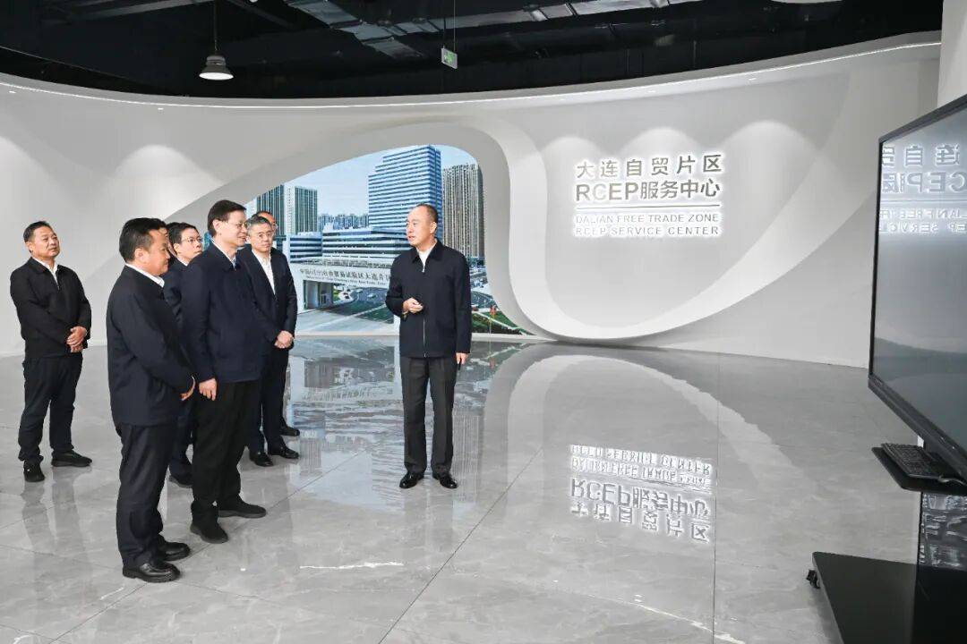 新任辽宁省委书记许昆林<strong></p>
<p>金运激光股票</strong>,到大连调研