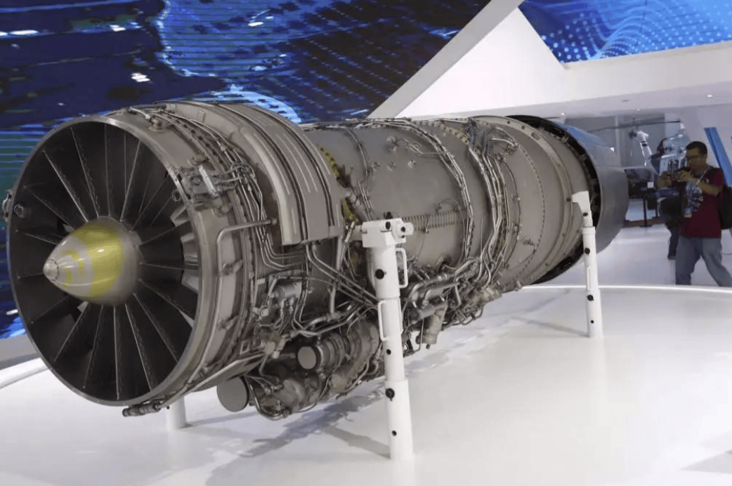 央视官宣好消息:歼35已装国产发动机<strong></p>
<p>金运激光股票</strong>,超材料技术全球独有!